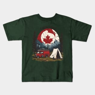 True North Camper: Exploring Canada's Wilderness" With your "Camping Canada" Tee shirt! Kids T-Shirt